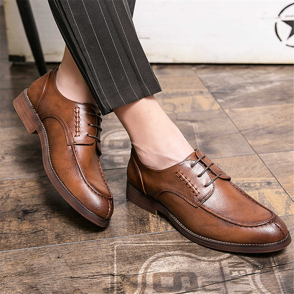 Chaussures élégantes antidérap - Men Formal Wear With Sneakers avis et prix
