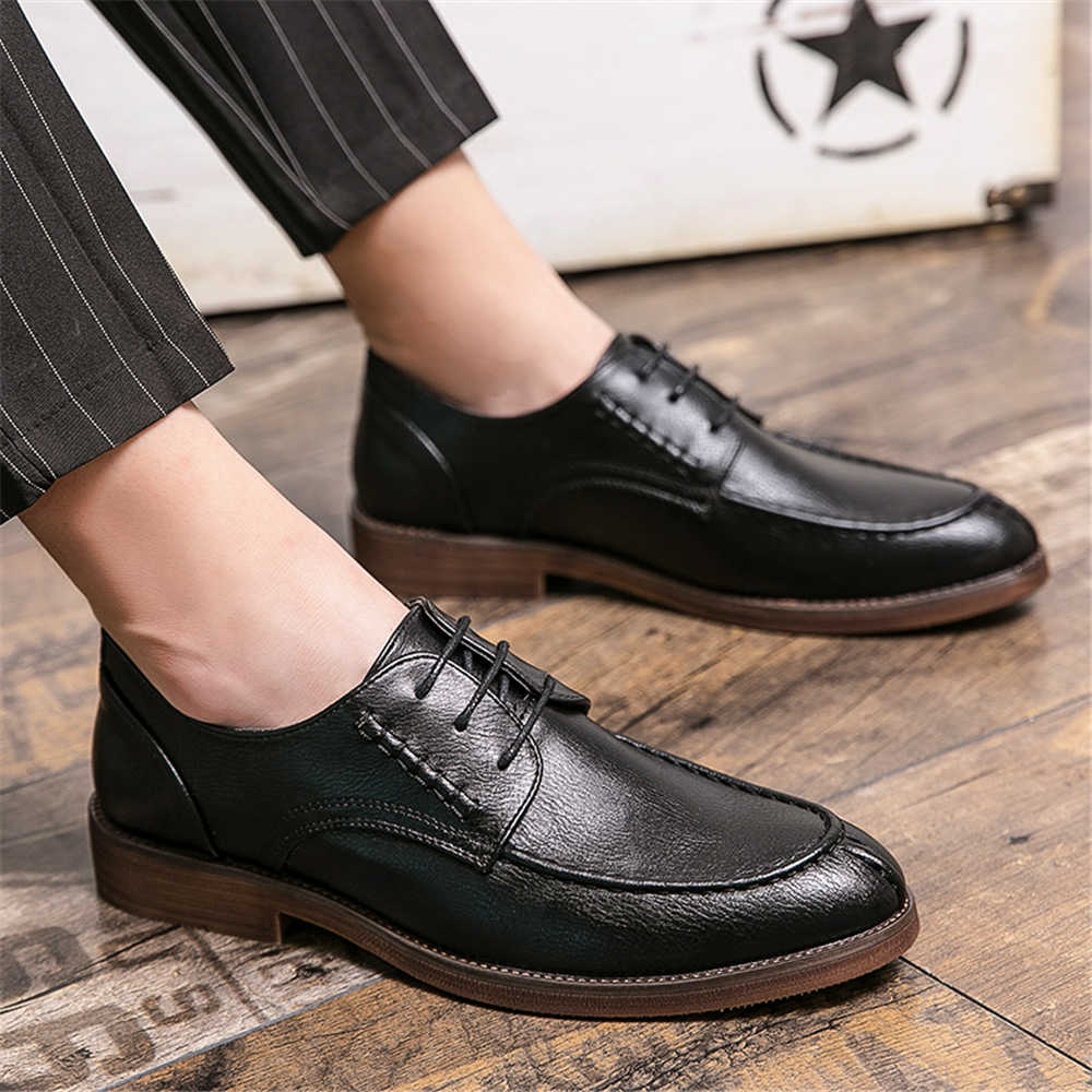 Chaussures élégantes antidérap - Men Formal Wear With Sneakers avis et prix